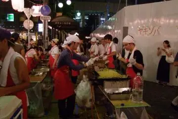 <p>Hot and fresh yakisoba</p>
