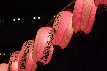 <p>Pink is the day's theme</p>