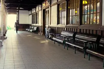 <p>This used to be the former Nijo Station House</p>