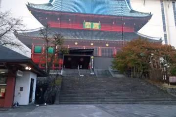 <p>วัดรินโนจิ (輪王寺 &ndash; Rinnoji) ที่กำลังอยู่ในช่วงบูรณะ</p>