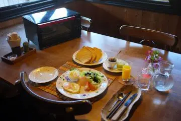 <p>The tasty and healthy breakfast</p>