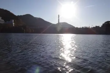 <p>Another photo taken during the motorboat ride</p>