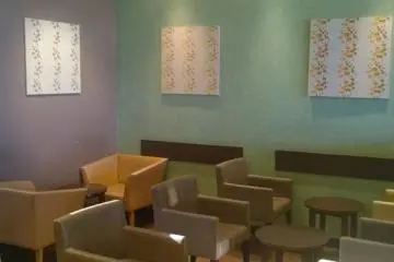 <p>บรรยากาศภายในร้านก็ตกแต่งได้อย่างเก๋ไก๋ในแบบอบอุ่นน่านั่ง</p>