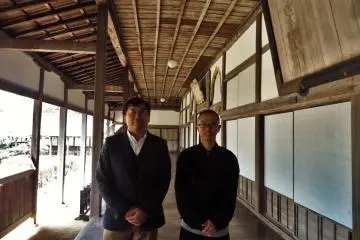 <p>My kind guide and my zazen teacher in front of Daiyuji's main building</p>