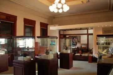 Gallery image