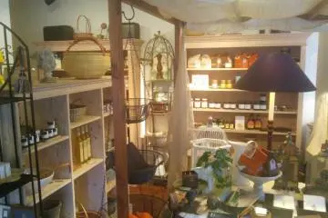 <p>There is also a health-food store in the cafe</p>