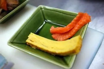 <p>Cada ingrediente es halal y se garantiza su frescura.</p>