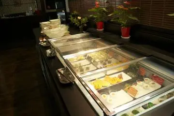 <p>The dessert buffet</p>