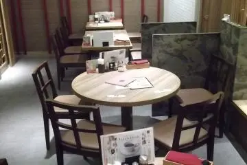 <p>The decor is easy on the eye</p>
