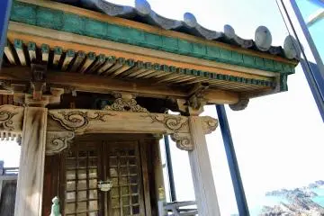 주요 제단의 아름다운 녹색