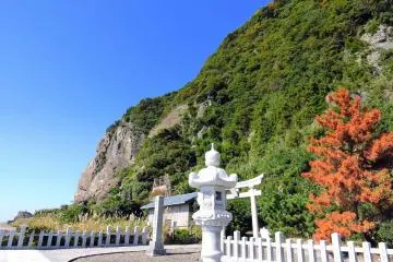 Kannon Shrine in a Seaside Cave