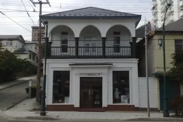 Gallery image