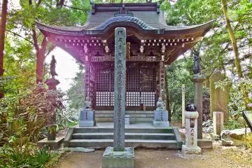 It is customary to make a bow in front of one of the many religious monuments before entering this sacred temple&nbsp;