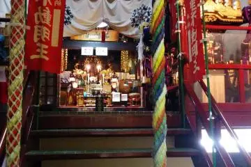 Gallery image