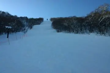 시모쿠라의 메인 슬로프들 중 하나