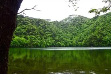 This small beautiful lake is a hidden treasure.