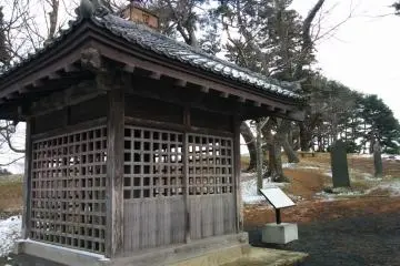 <p>Inside this wooded structure lies one of the three oldest stone historical markers in Japan</p>