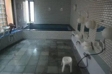 <p>ห้องอาบน้ำรวมของแต่ละฝั่ง</p>