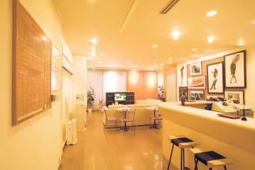 <p>The inside is always clean and well lit</p>