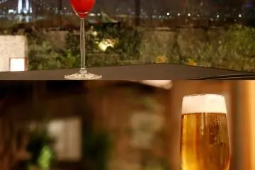 <p>You can enjoy various alcoholic drinks at the restaurant including cocktails, hard whiskey and of course beer.&nbsp;</p>