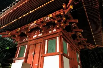 <p>Lit-up Kannon Hall inside the garden</p>