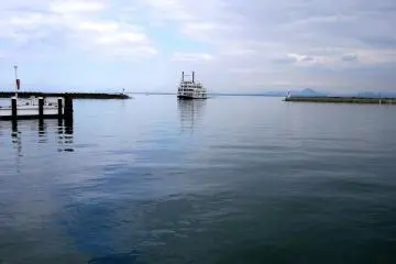 Tourist boat the 'Michigan' sailing into Hama-Otsu.