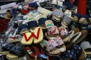 <p>Now, as for the souvenirs: You can get all you need in Kagurazaka. There are plenty of professional craft shops, as well as cheap shops for budget travelers.</p>