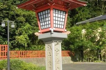 <p>These would definitely be quite a sight when lit at night.</p>