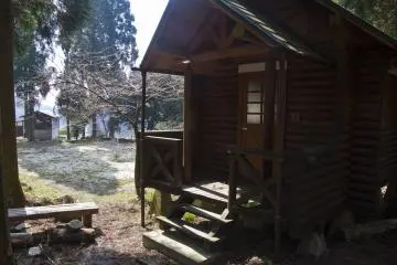 <p>Cabin 3; in late March there was no one around</p>