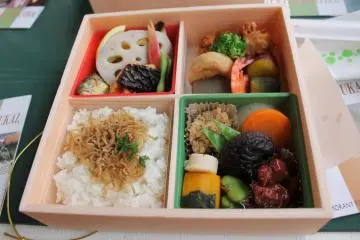 A scrumptious dinner to enjoy (Photo: Hessel Anne Domingo)
