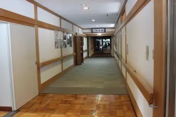 루리쇼보카쿠 입구