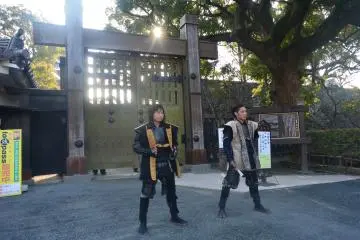 <p>Two samurai guards whom greet visitors that come in the early morning.</p>