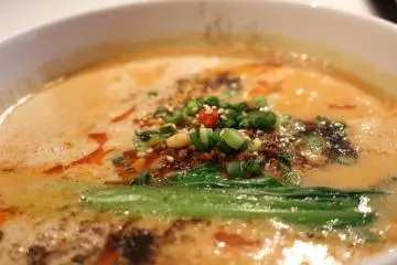<p>Tantanmen</p>