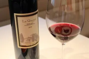 <p>La Querce wine</p>