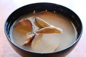 <p>Sup miso - hidangan yang enak dan merupakan buatan rumah</p>
