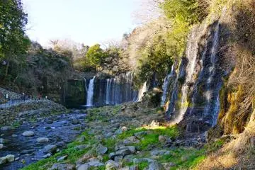 <p>Shiraito Falls in the wintertime</p>