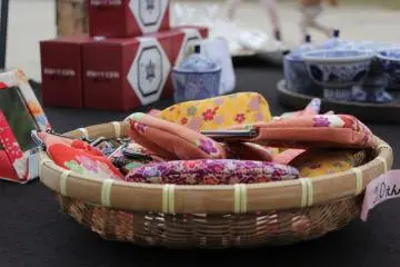 <p>traditional Japanese items for sale</p>