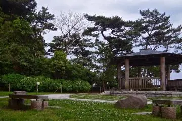 이나무라가 사키 공원은 휴식을 취하기에 좋은 곳이다