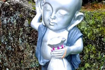 <p>A unique modern-day Buddhist statue</p>
