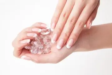 <p>French Nail (gelcolor oleh OPI 5,500yen +tax)</p>