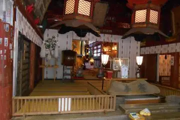 ภายในอาคารหลัก