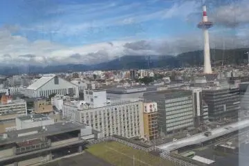 <p>Pemandangan Kyoto Tower dari observation deck</p>