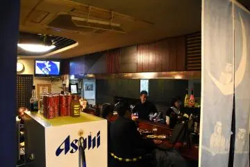 이자카야 아지토라의 내경. 한신 타이거즈의 열혈팬이 운영하는 아늑한 이자카야!