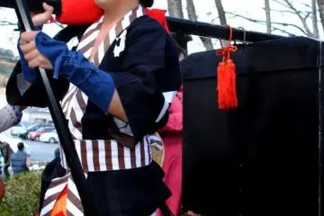 The princess`s shares the load with his counterpart behind him
