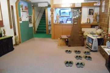 <p>Matsumae Ryokan lobby</p>