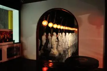 <p>Statues of 72 disciples of Confucius</p>