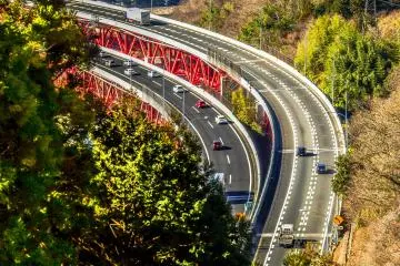 <p>A closer look at the highway which cuts through several mountain valleys</p>