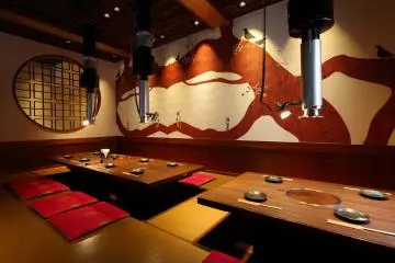 <p>Spacious dining options at Kudara Rikyu</p>