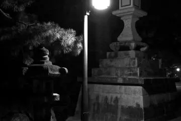 <p>A quiet dark corner - See any ghosts?</p>