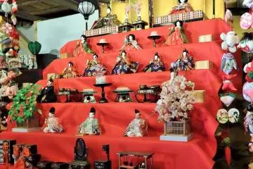 <p>For the entire month of February, view traditional&nbsp;hina doll displays like this one. There are also many creative non-traditional displays to enjoy.</p>